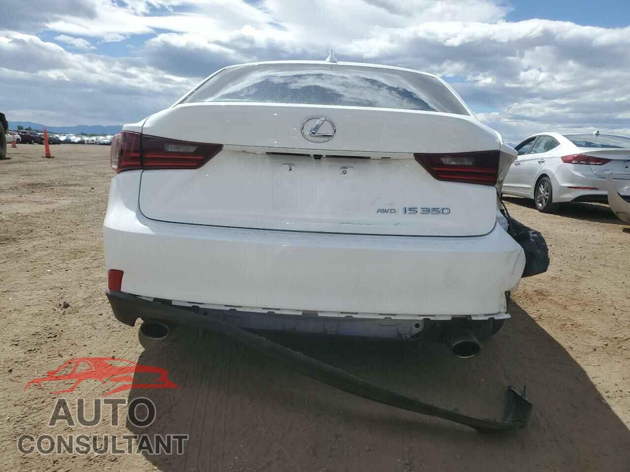 LEXUS IS 2014 - JTHCE1D20E5000153