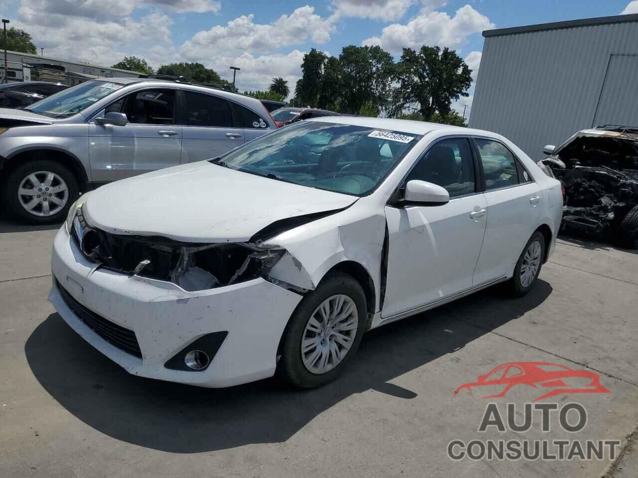 TOYOTA CAMRY 2014 - 4T4BF1FK9ER359094
