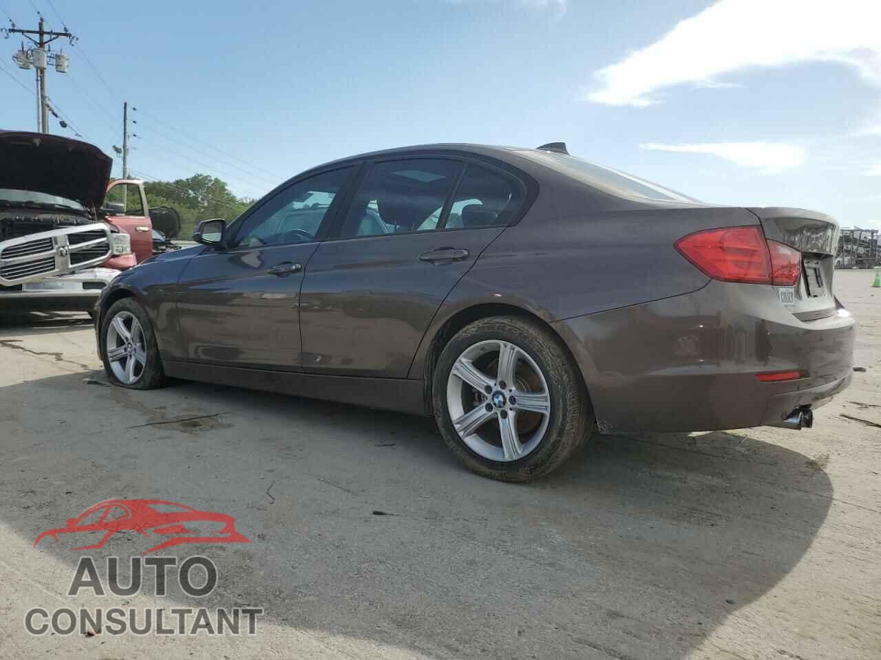 BMW 3 SERIES 2013 - WBA3A5G58DNP24100
