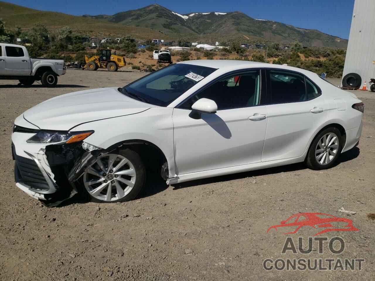 TOYOTA CAMRY 2022 - 4T1C11AK3NU718542