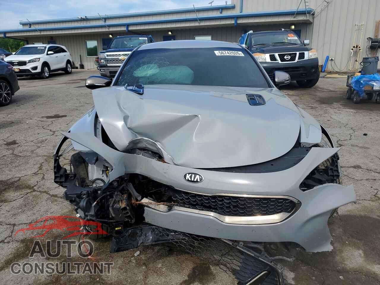 KIA STINGER 2019 - KNAE35LC2K6042473