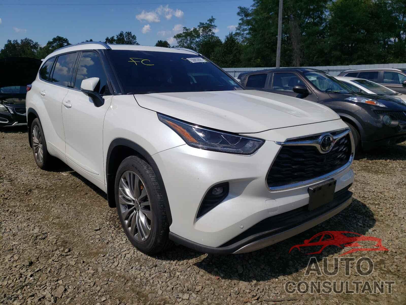 TOYOTA HIGHLANDER 2021 - 5TDFZRBH6MS136384