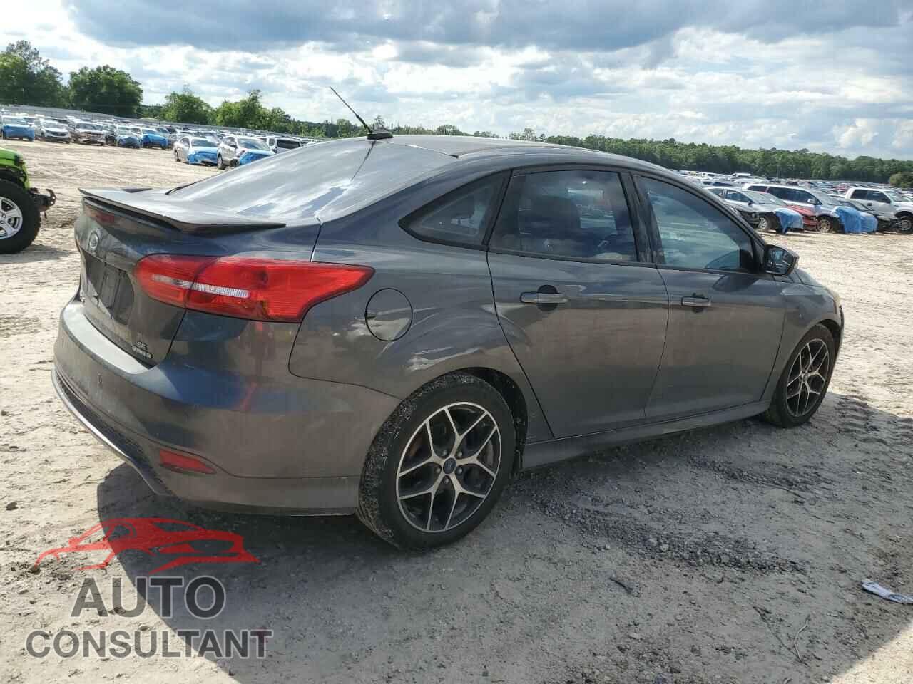 FORD FOCUS 2015 - 1FADP3F27FL292251