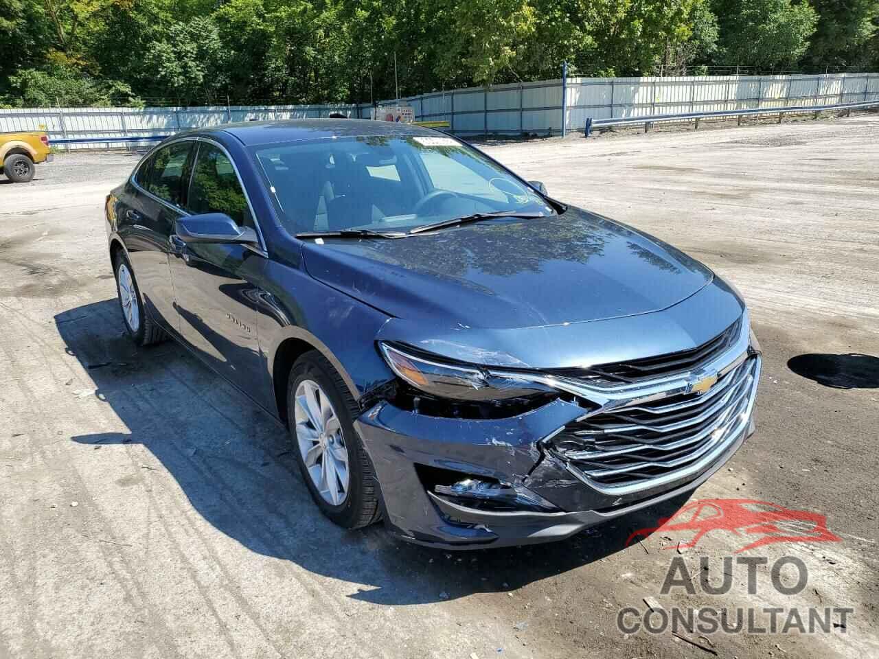 CHEVROLET MALIBU 2022 - 1G1ZD5ST8NF135563