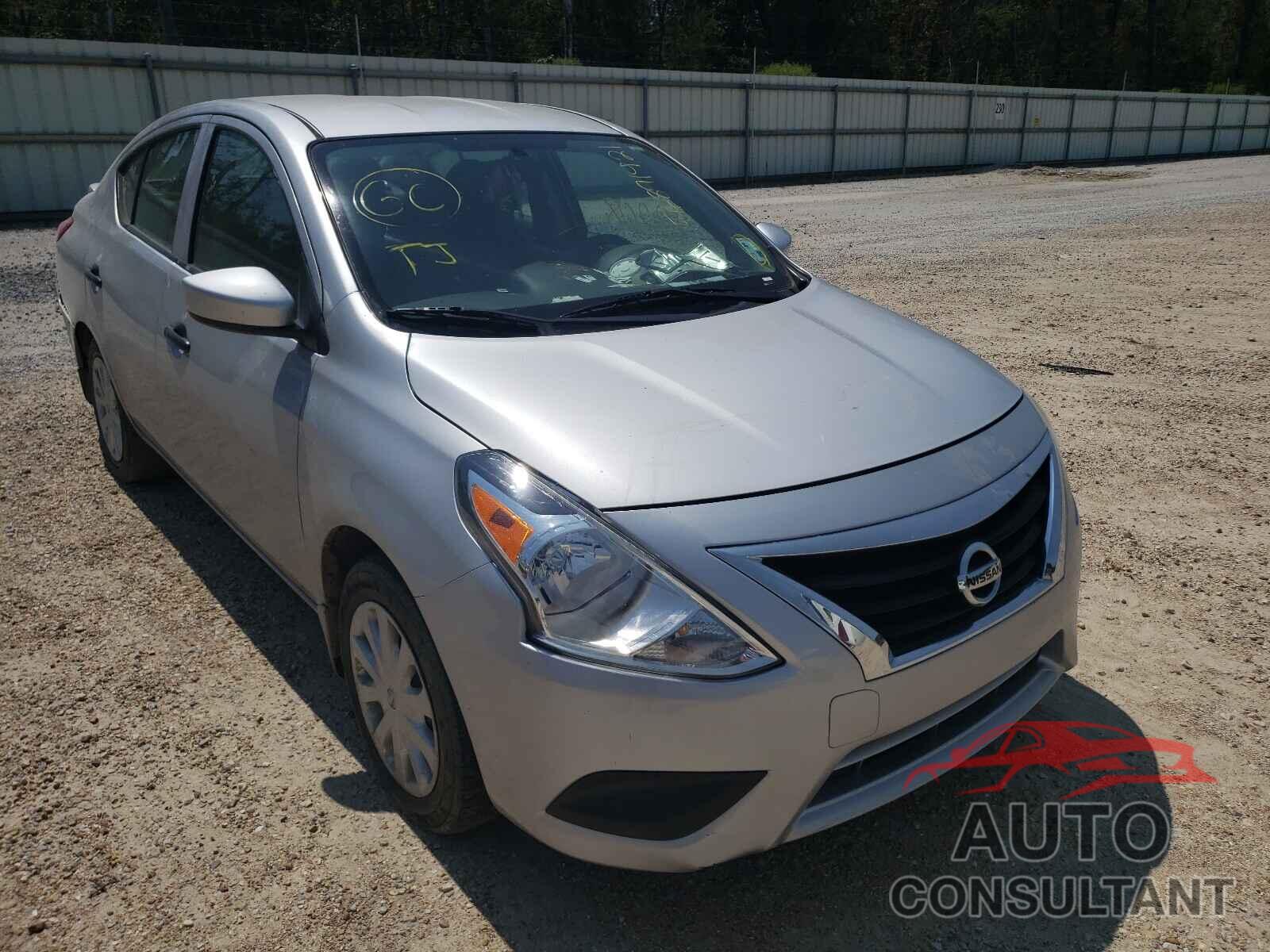NISSAN VERSA 2017 - 3N1CN7AP8HL807659