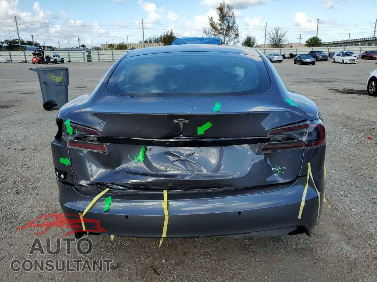 TESLA MODEL S 2021 - 5YJSA1E61MF452314