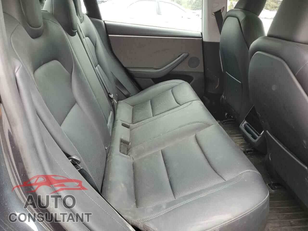 TESLA MODEL 3 2024 - 5YJ3E1EA6RF730497