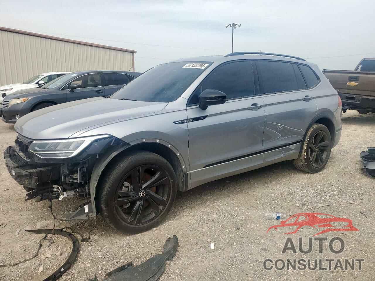 VOLKSWAGEN TIGUAN 2023 - 3VVCB7AX5PM128335