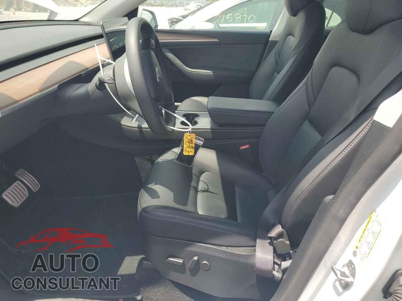 TESLA MODEL Y 2023 - 7SAYGDEF6PF855657