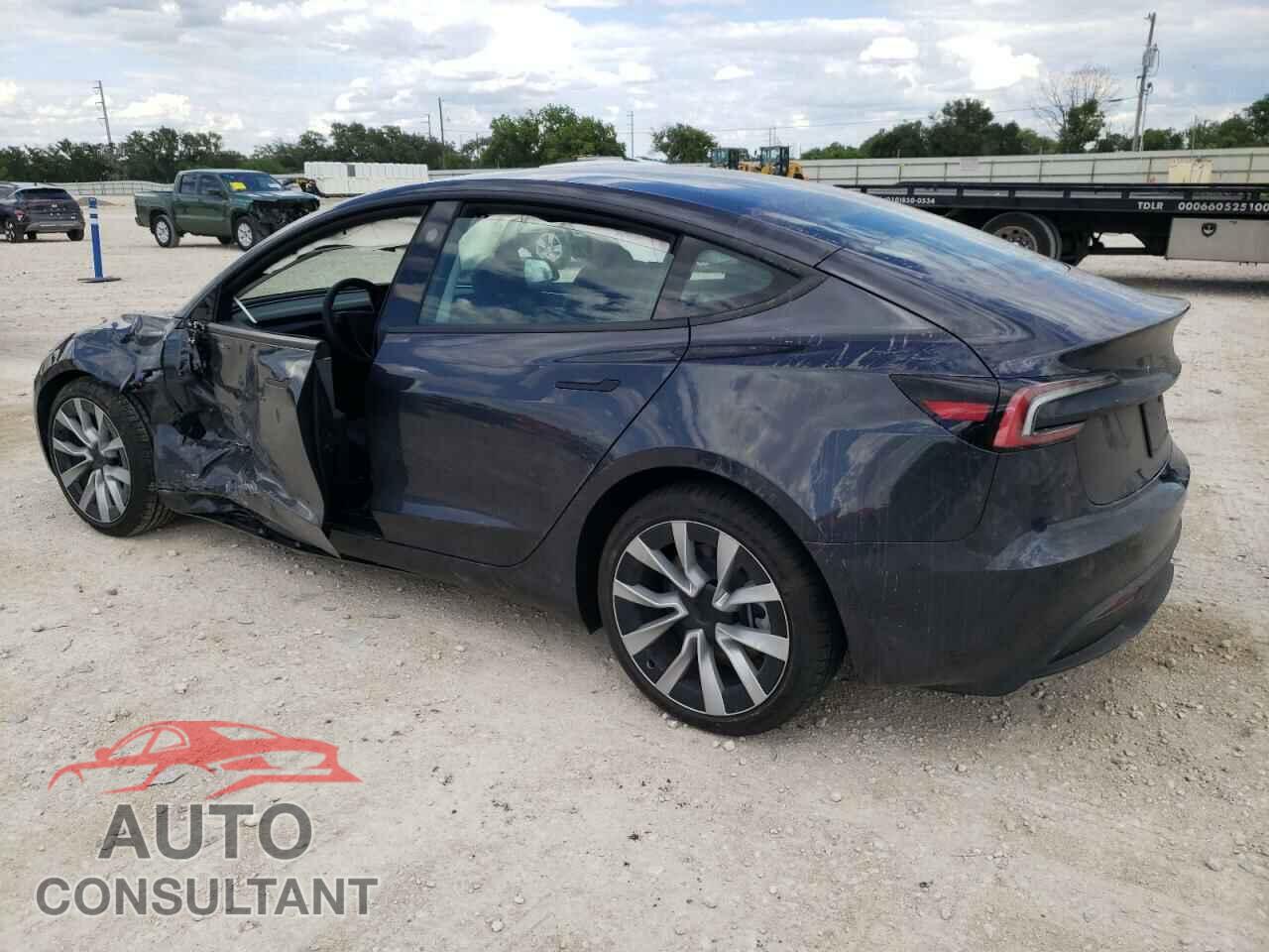 TESLA MODEL 3 2025 - 5YJ3E1EA2SF995505