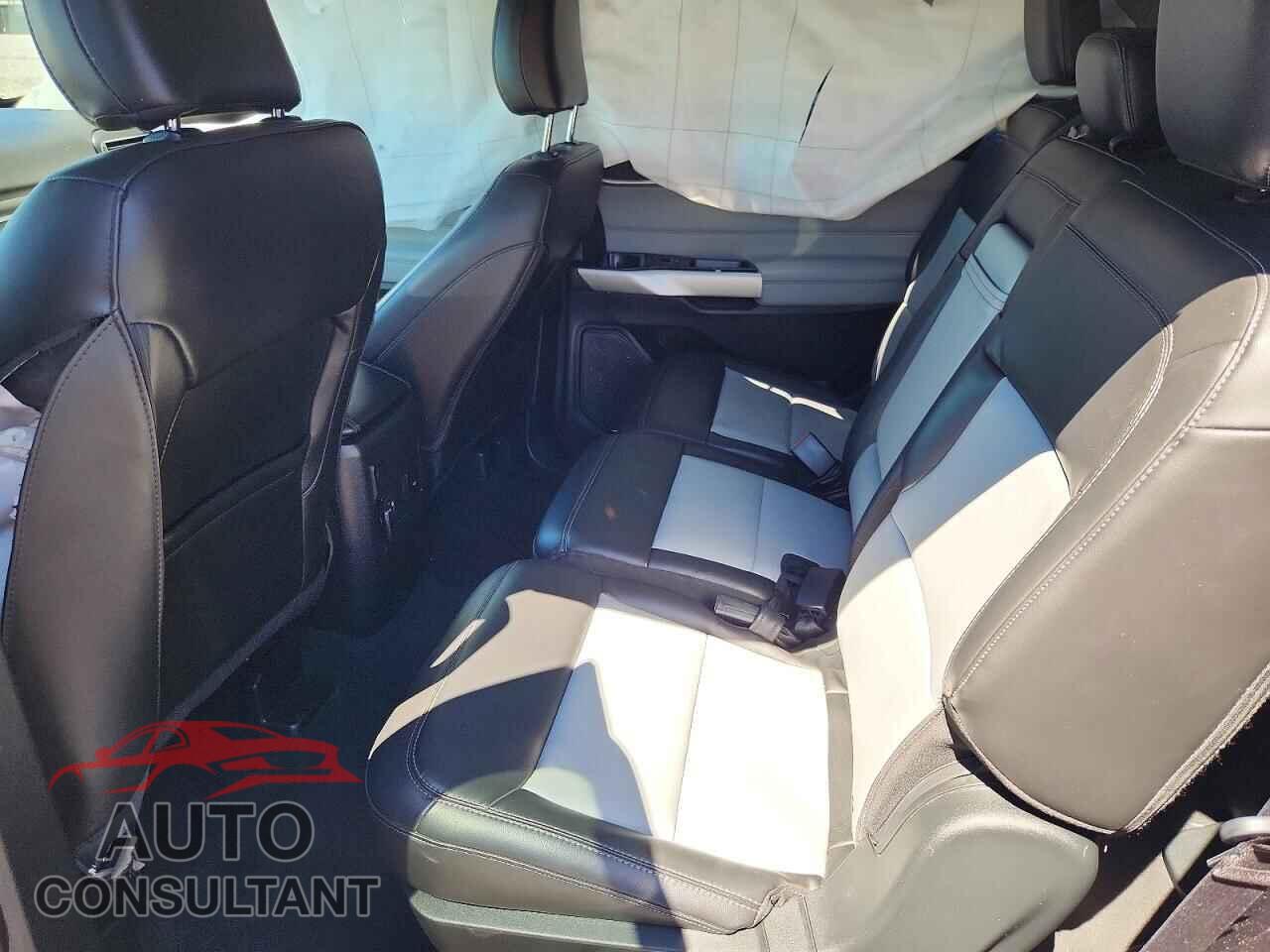 FORD EXPLORER 2022 - 1FMSK8DH4NGB61821
