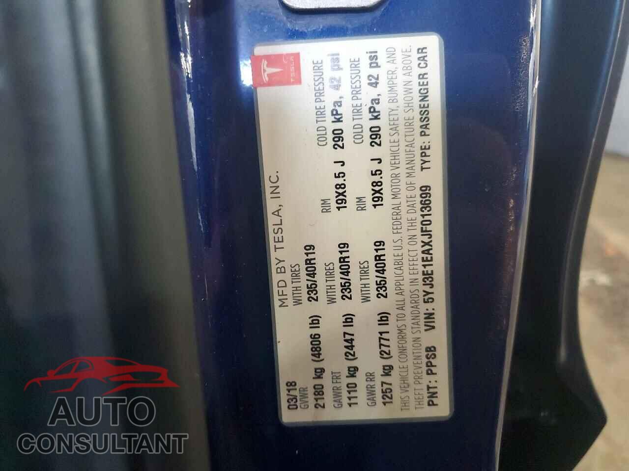 TESLA MODEL 3 2018 - 5YJ3E1EAXJF013699