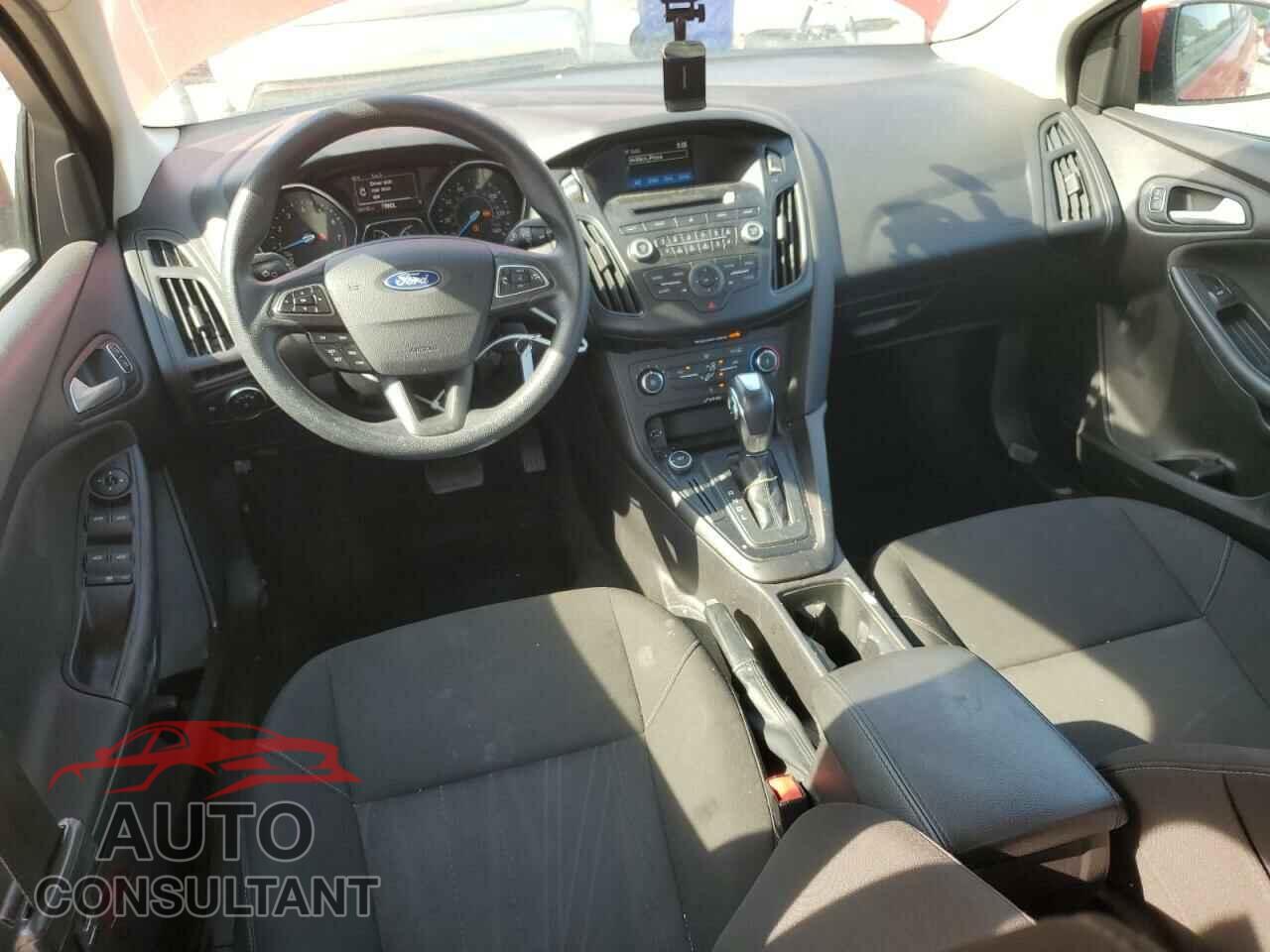 FORD FOCUS 2015 - 1FADP3F27FL244118