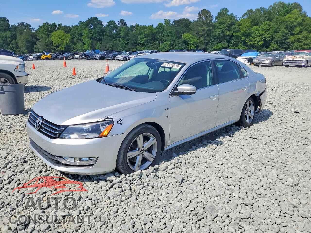 VOLKSWAGEN PASSAT 2015 - 1VWAT7A32FC100358