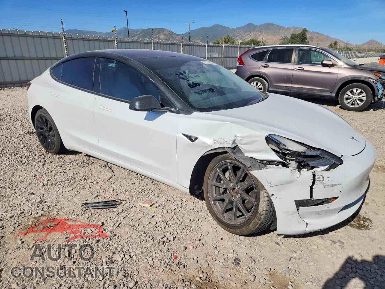 TESLA MODEL 3 2018 - 5YJ3E1EB0JF074875