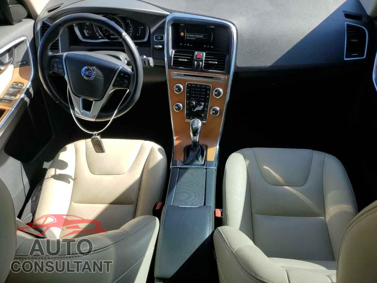VOLVO XC60 2017 - YV440MRU8H2024901