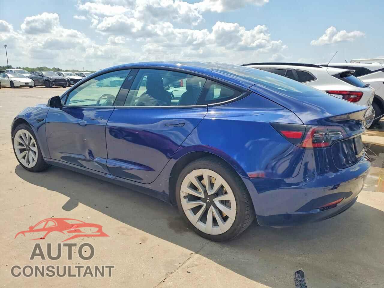 TESLA MODEL 3 2022 - 5YJ3E1EA8NF290714