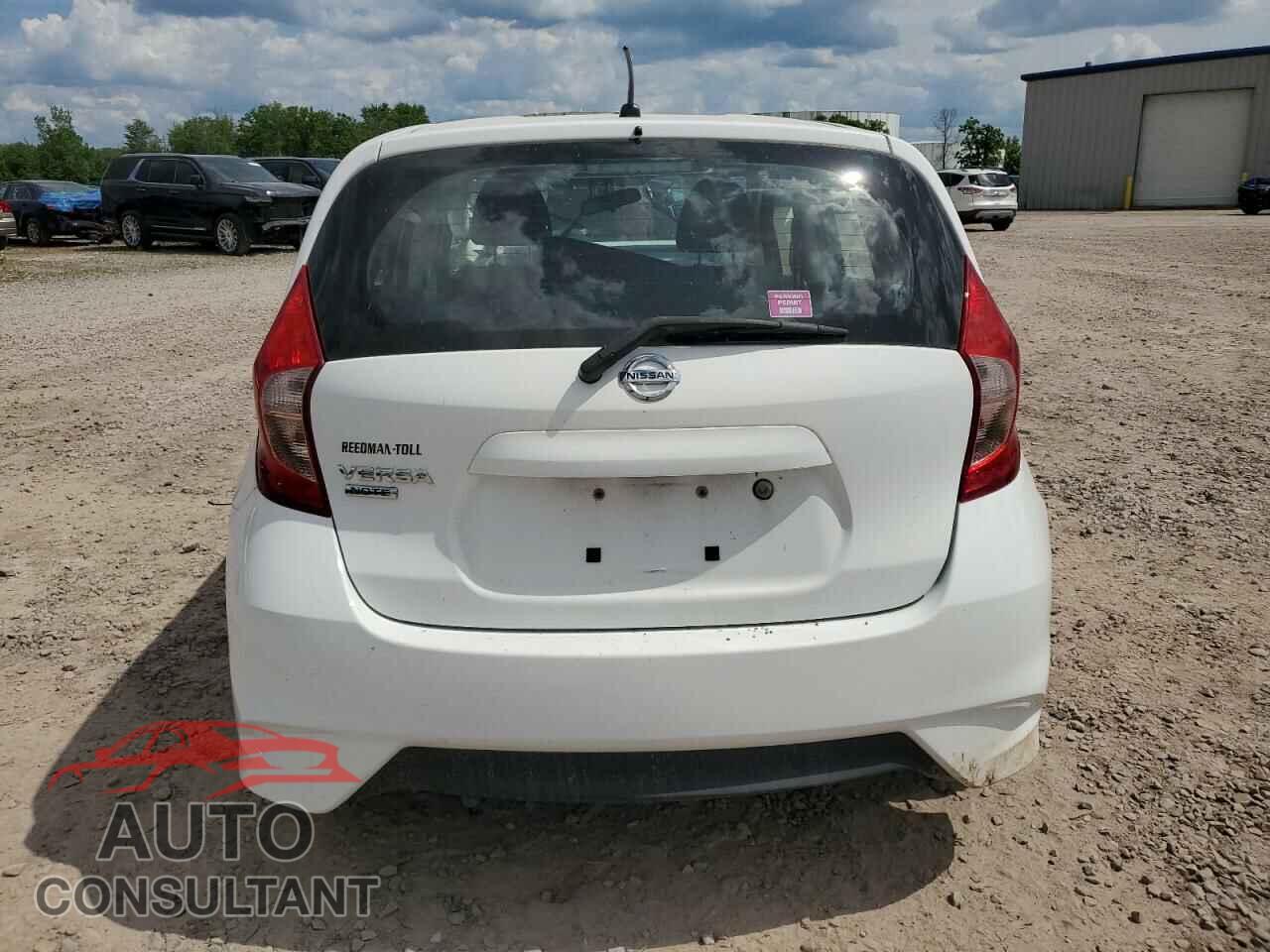 NISSAN VERSA 2017 - 3N1CE2CP1HL373780
