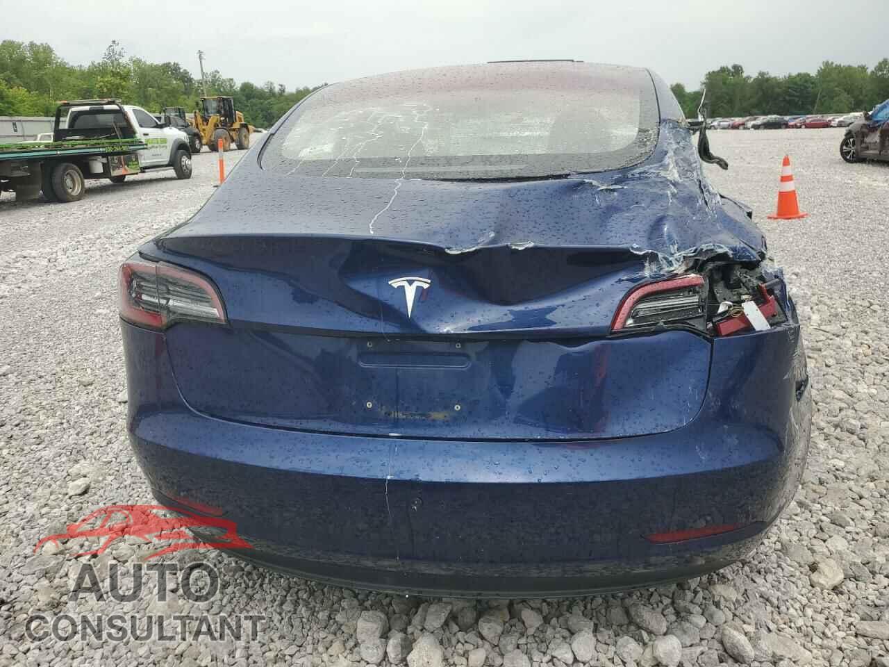 TESLA MODEL 3 2018 - 5YJ3E1EA1JF035946