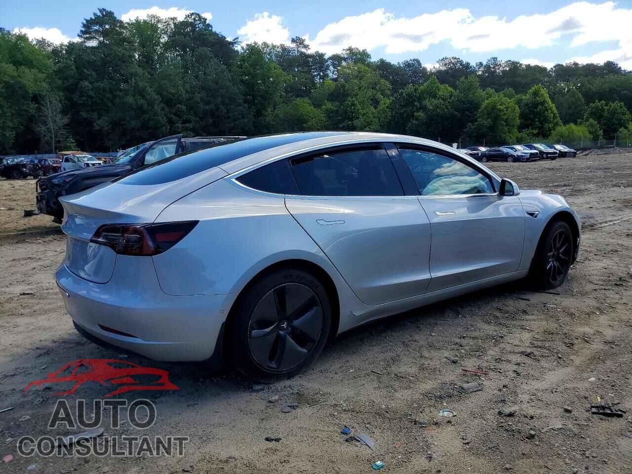 TESLA MODEL 3 2018 - 5YJ3E1EA9JF095361
