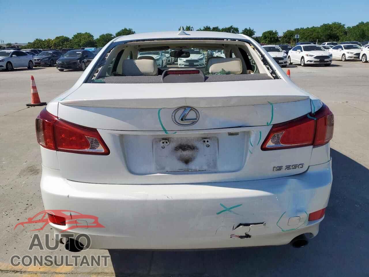 LEXUS IS 2012 - JTHBF5C23C5170120
