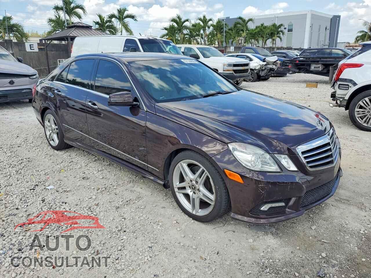 MERCEDES-BENZ E-CLASS 2011 - WDDHF5GB4BA498681