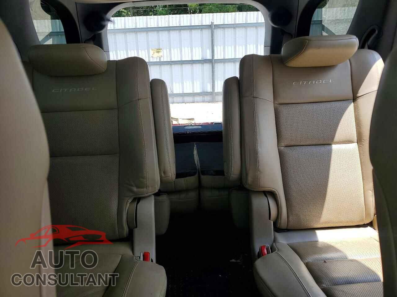 DODGE DURANGO 2018 - 1C4SDHET2JC247874