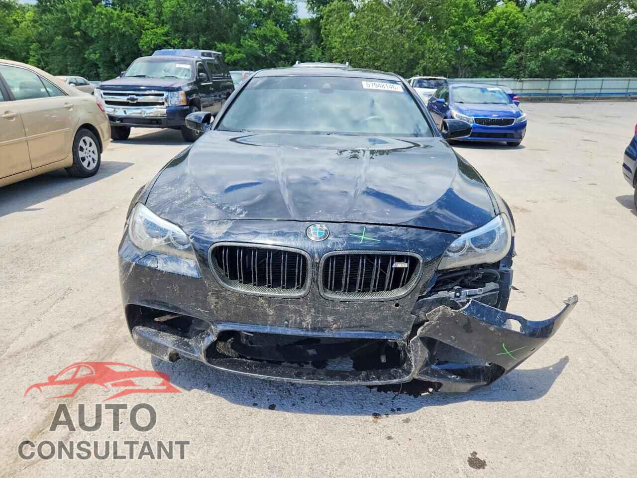 BMW M5 2014 - WBSFV9C53ED097811