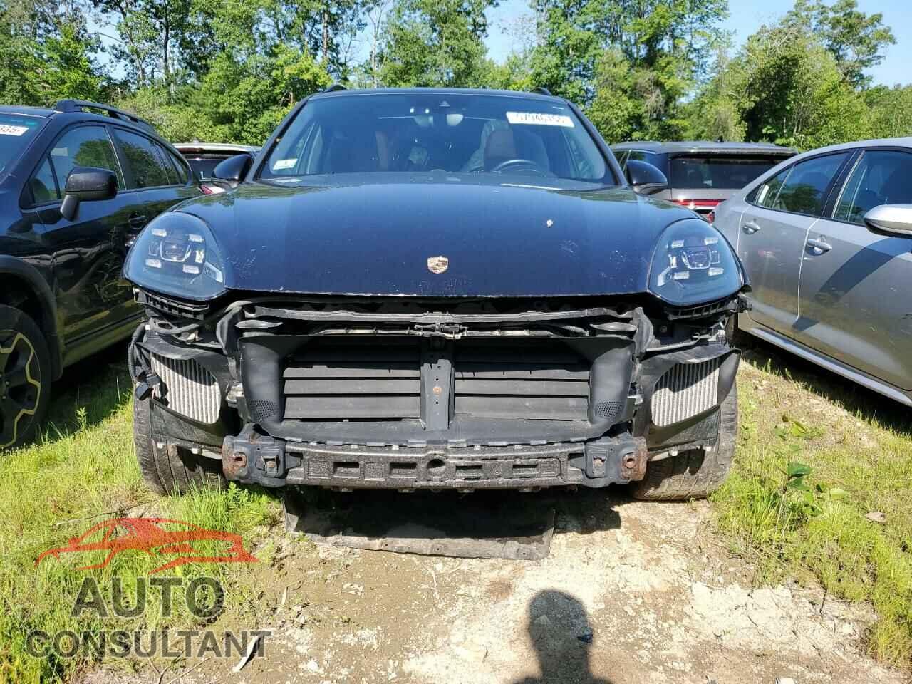PORSCHE CAYENNE 2017 - WP1AD2A22HLA83041