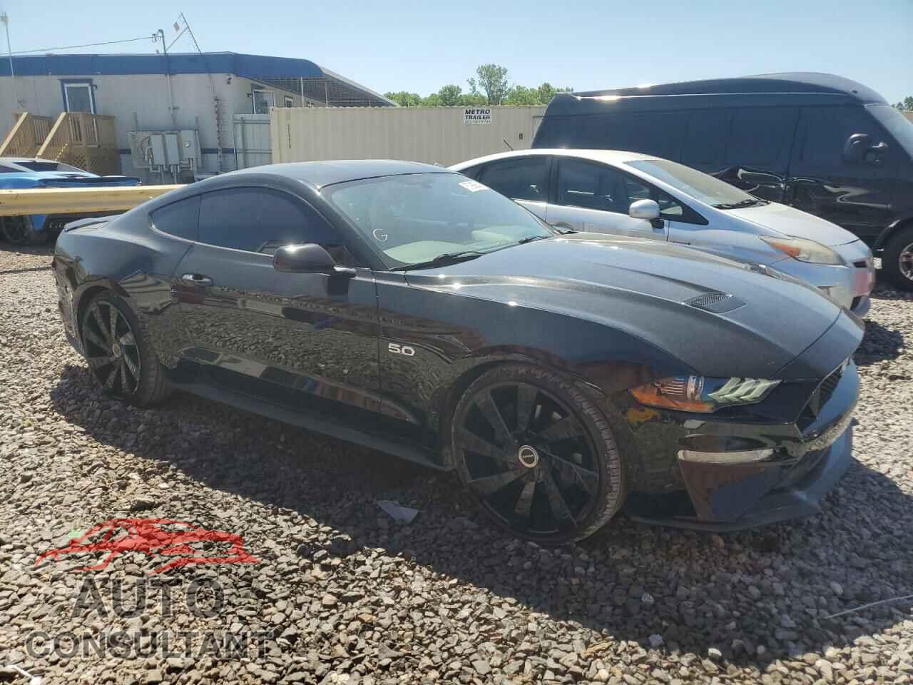 FORD MUSTANG 2018 - 1FA6P8CF0J5179879