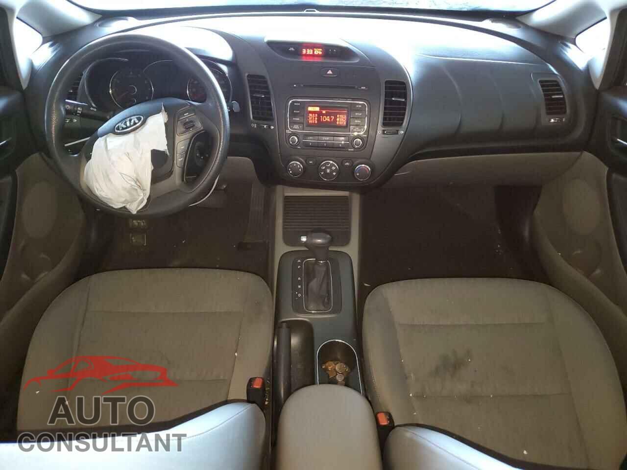 KIA FORTE 2016 - KNAFK4A6XG5458931