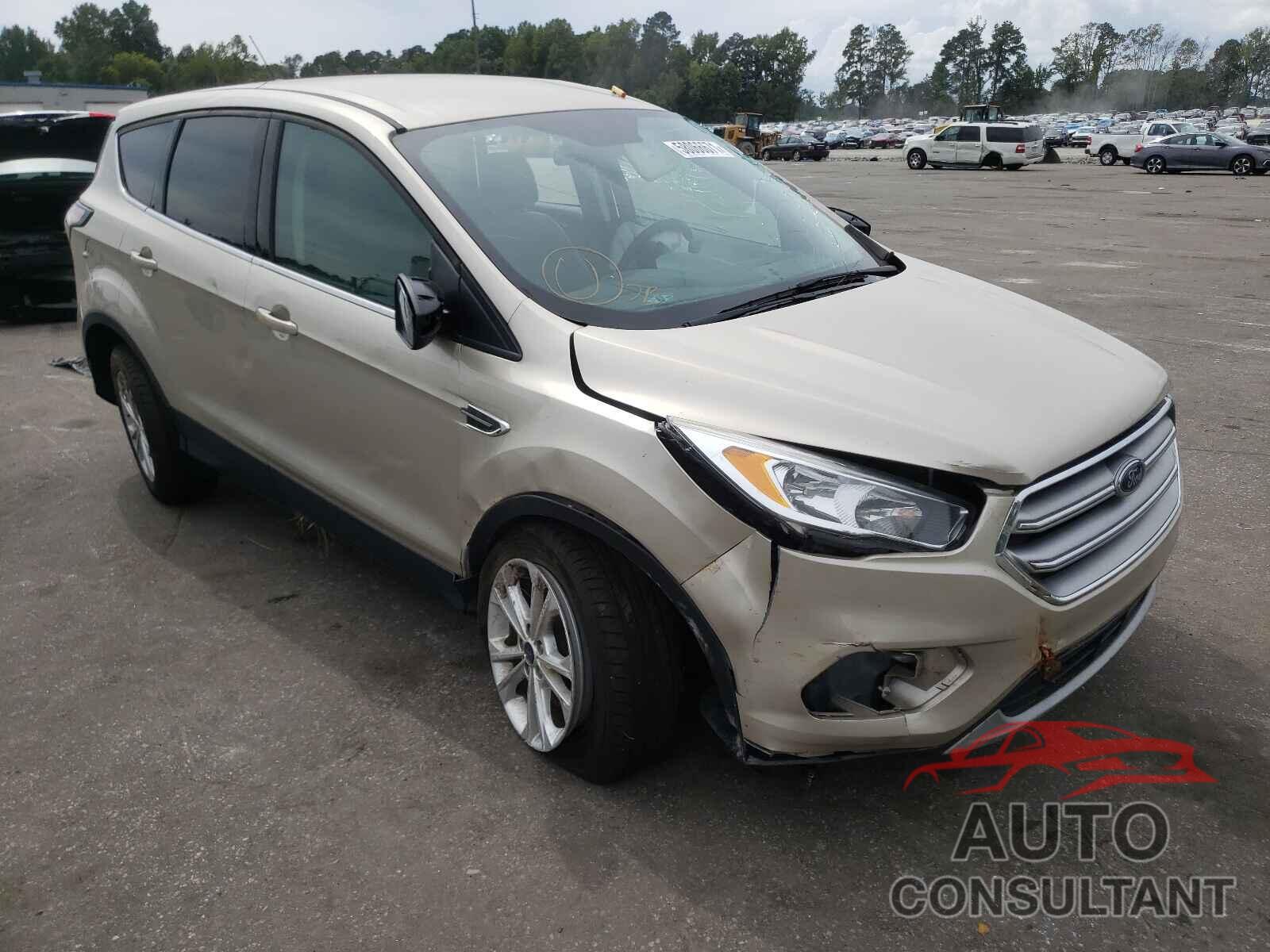 FORD ESCAPE 2017 - 1FMCU0GD6HUC90173