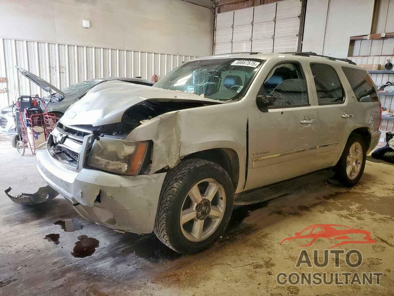 CHEVROLET TAHOE 2011 - 1GNSCCE07BR127909