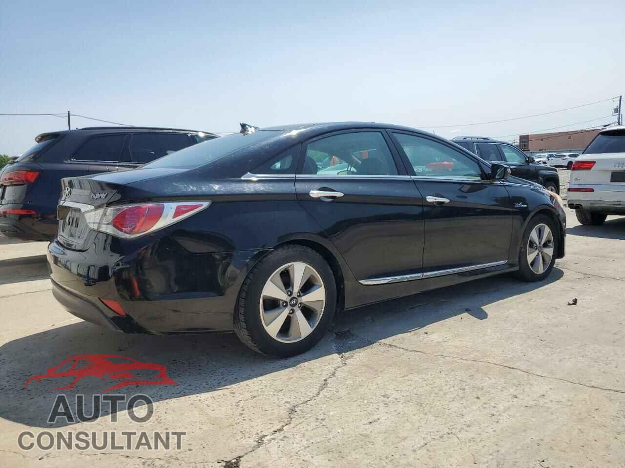 HYUNDAI SONATA 2012 - KMHEC4A48CA023655