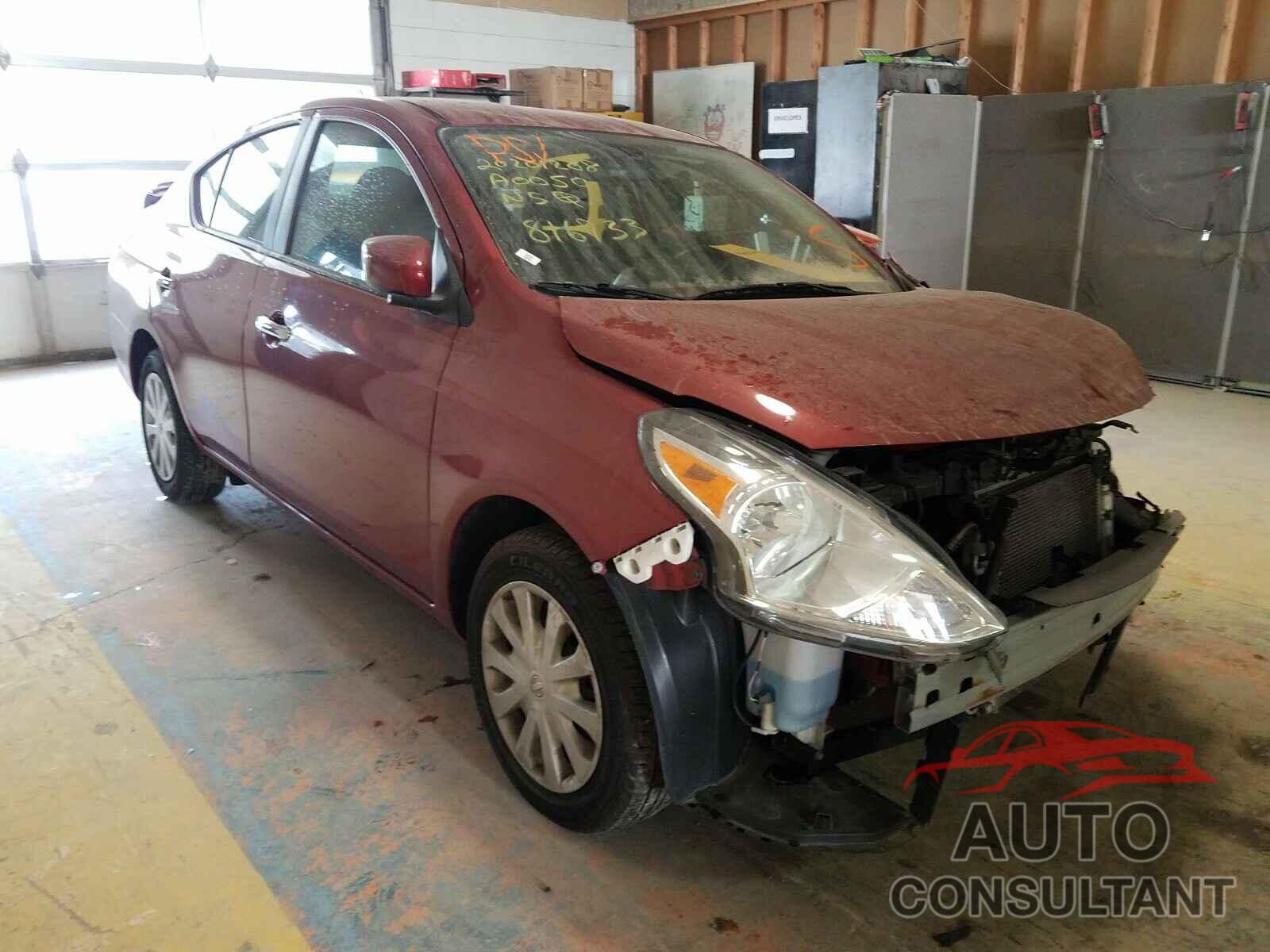 NISSAN VERSA 2019 - 3N1CN7AP7KL816733