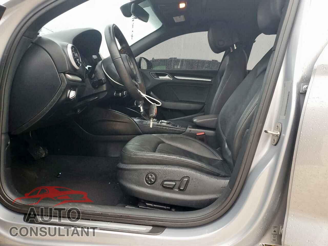 AUDI A3 2018 - WAUAUGFF8J1024794