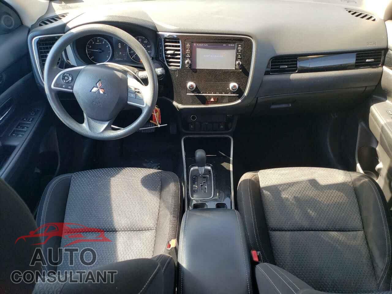MITSUBISHI OUTLANDER 2020 - JA4AD2A34LZ046552