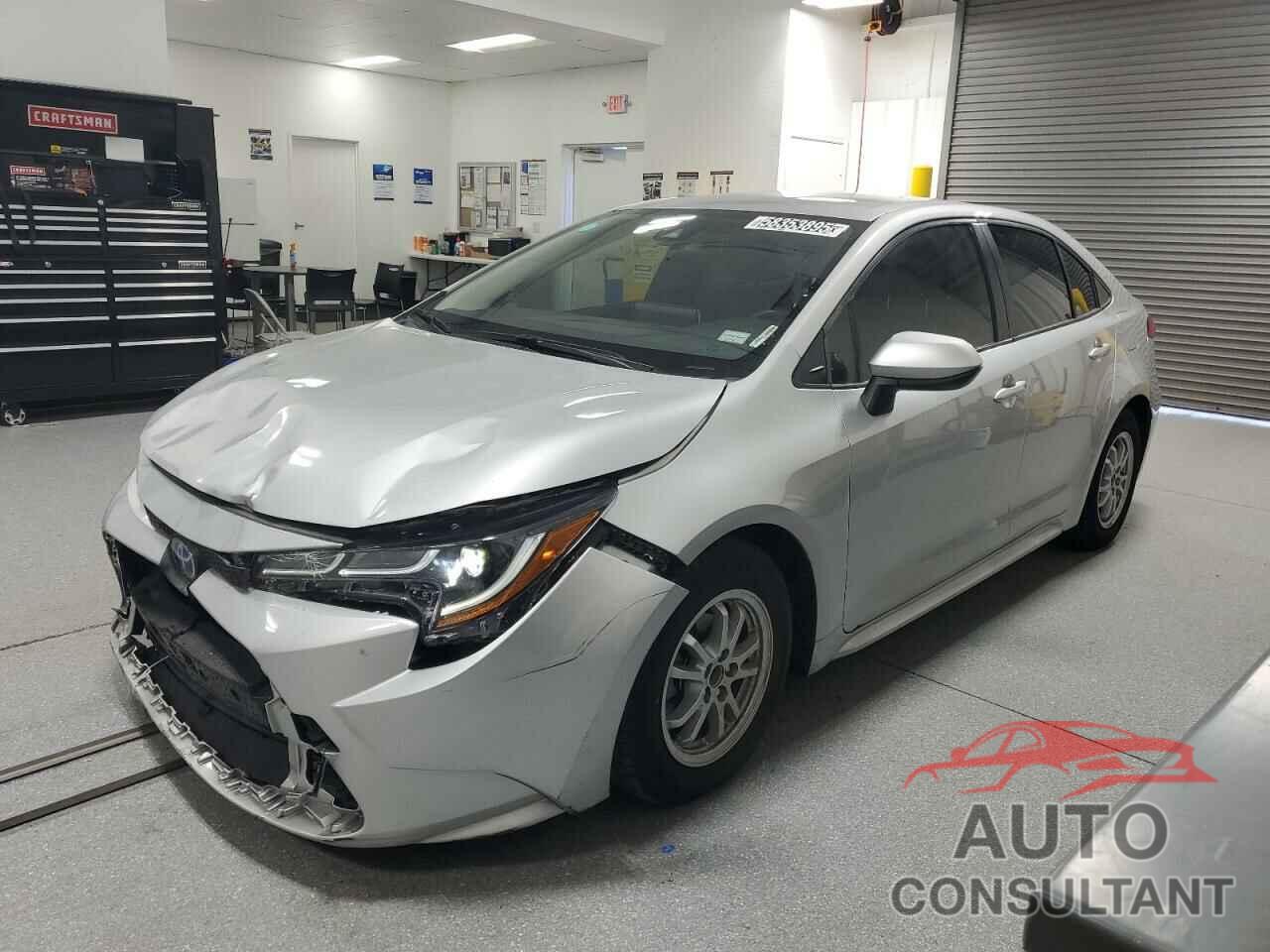 TOYOTA COROLLA 2022 - JTDEAMDE7NJ061153