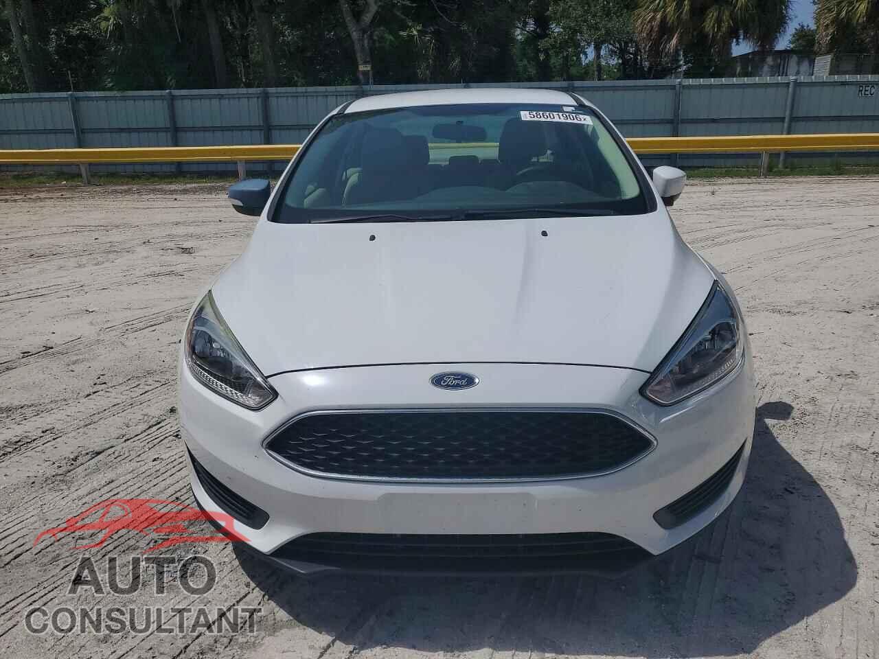 FORD FOCUS 2017 - 1FADP3F27HL256711