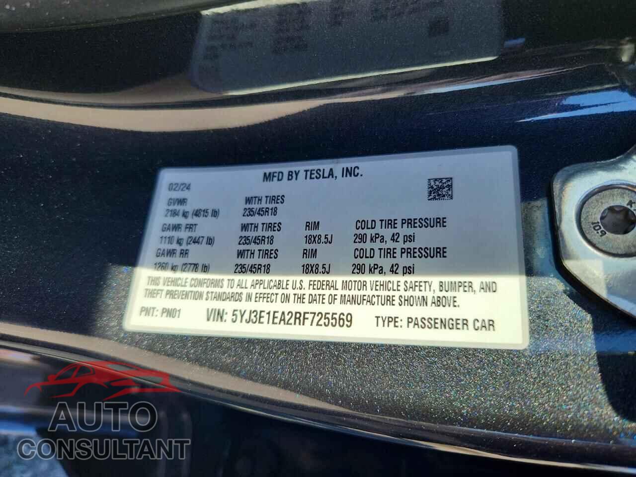 TESLA MODEL 3 2024 - 5YJ3E1EA2RF725569