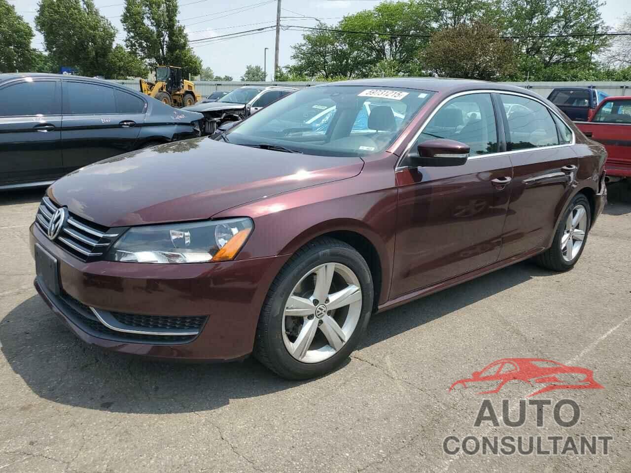 VOLKSWAGEN PASSAT 2013 - 1VWBH7A33DC014625