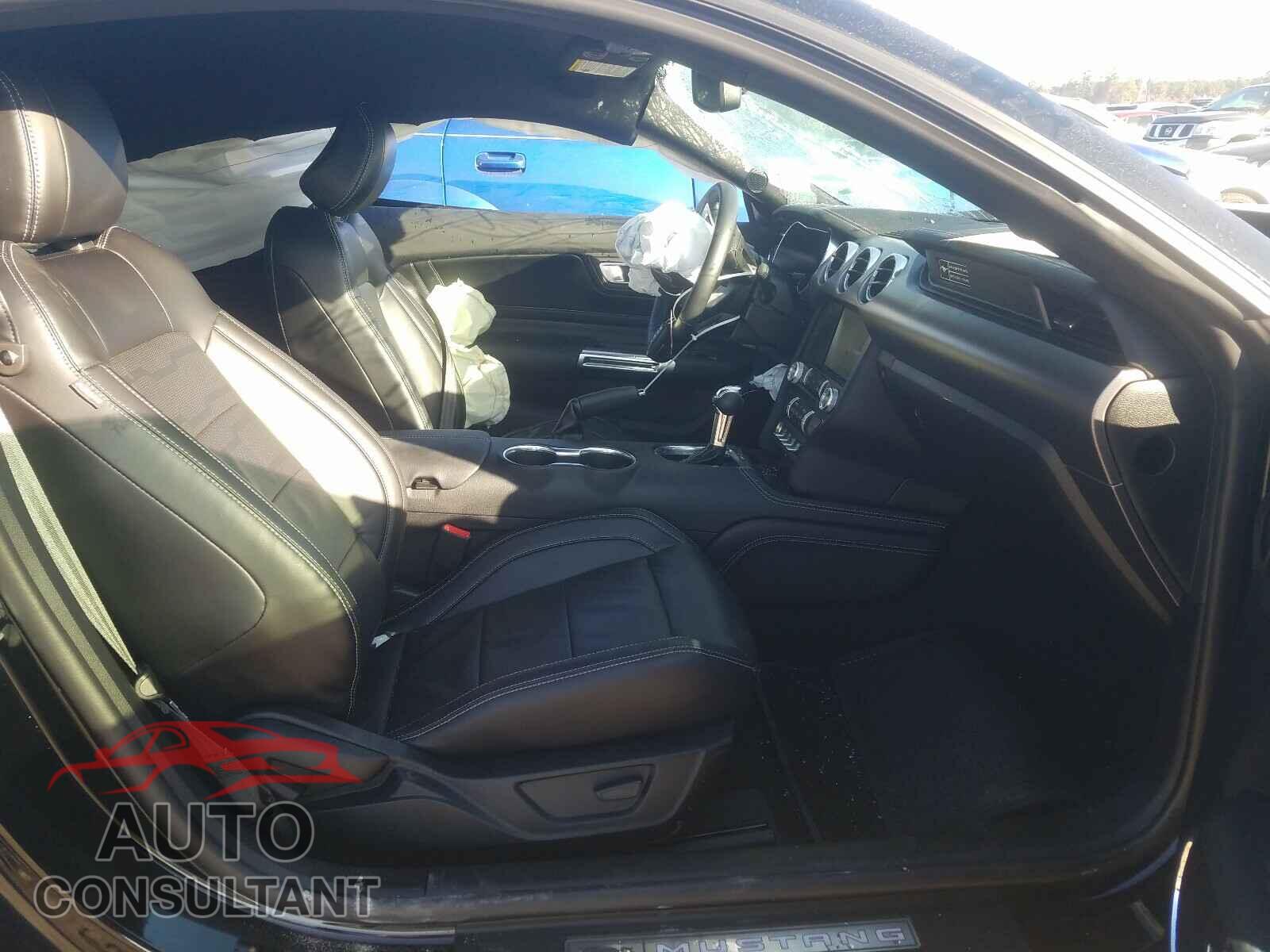 FORD MUSTANG 2020 - 1FA6P8CF9L5175963