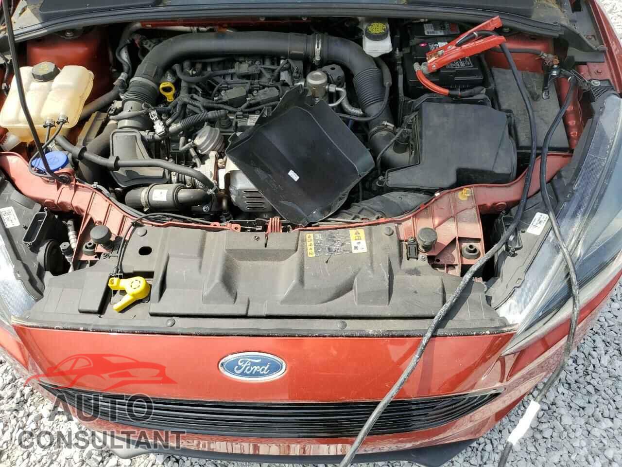 FORD FOCUS 2018 - 1FADP3FE2JL267860