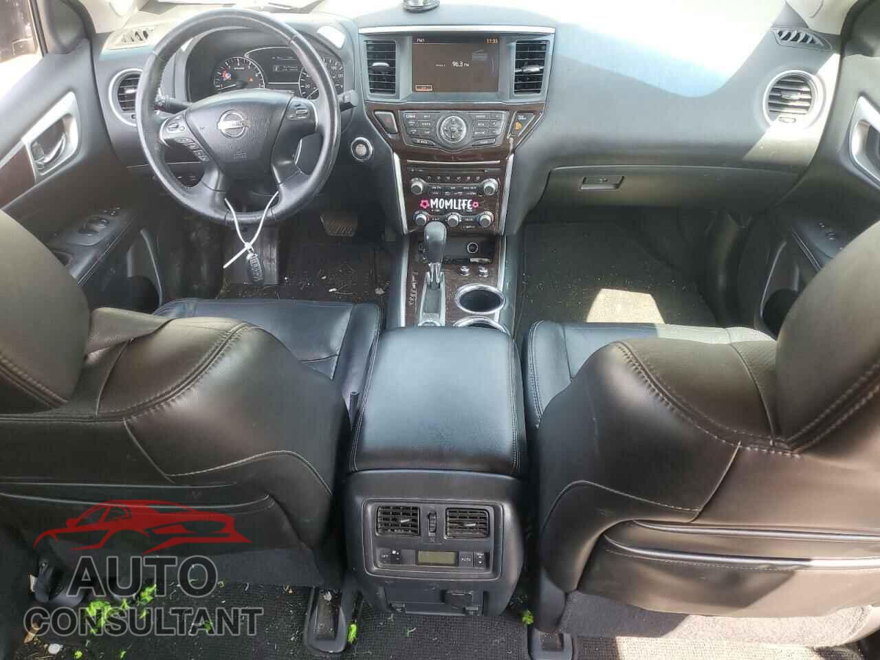 NISSAN PATHFINDER 2013 - 5N1AR2MM8DC668986