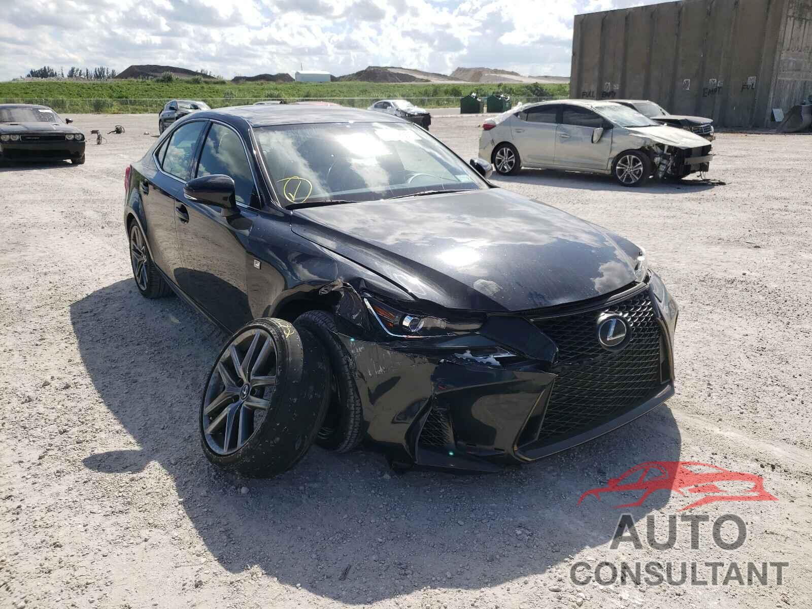 LEXUS IS 2018 - JTHC81D2XJ5028219