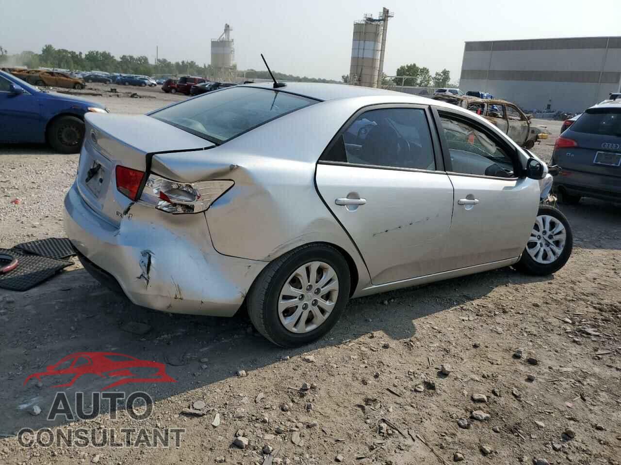KIA FORTE 2012 - KNAFU4A26C5610687