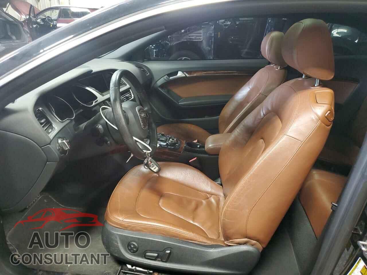 AUDI A5 2012 - WAULFAFR6CA033295