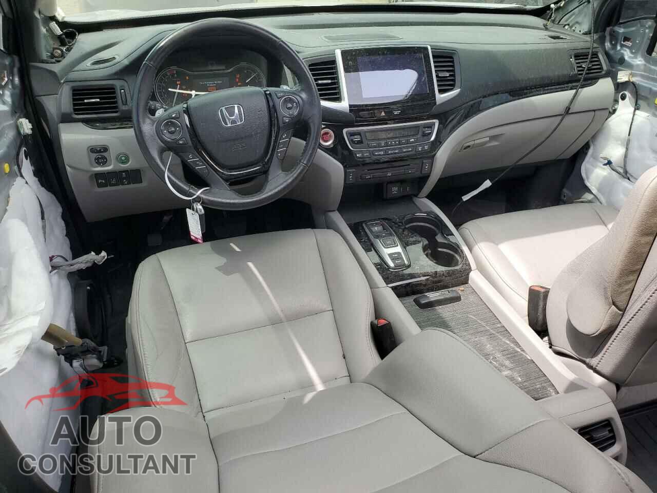 HONDA PILOT 2017 - 5FNYF5H90HB045261