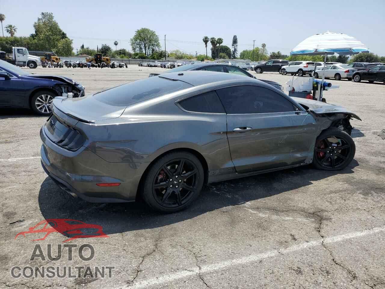 FORD MUSTANG 2020 - 1FA6P8CF5L5103173
