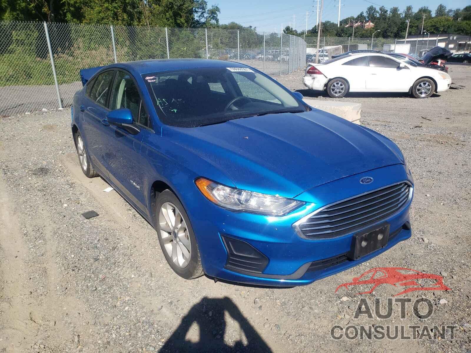 FORD FUSION 2019 - 3FA6P0LU5KR100706